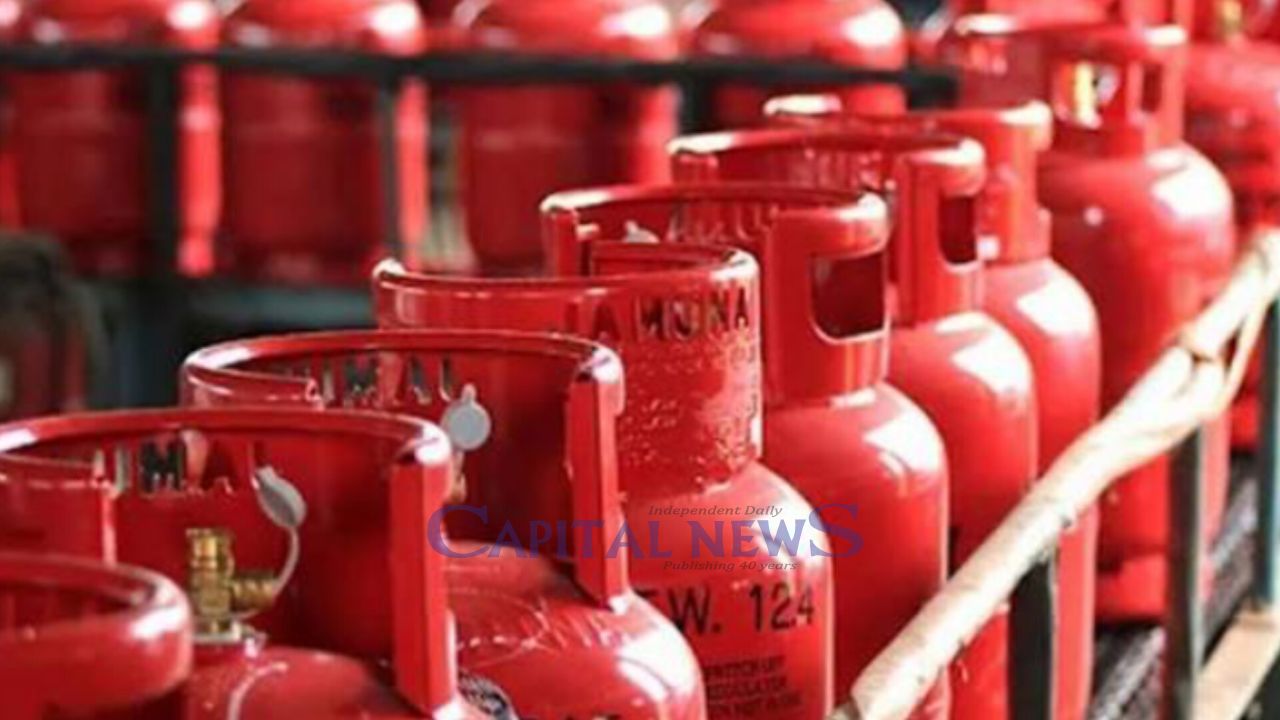 Gas crisis in Raipur, LPG not available even at Tk 2,500