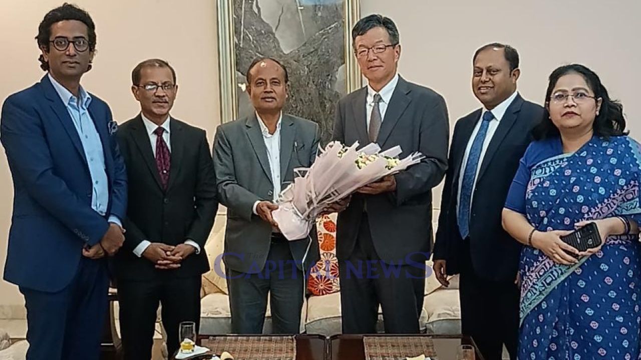 DU VC attends dinner at Japanese Ambassador’s residence, discusses academic cooperation