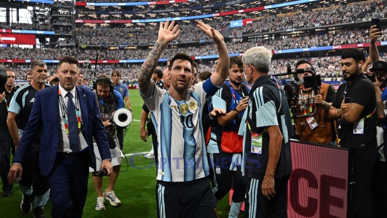 Messi’s Record-Breaking Brace Sends Argentina Into Knockout Stage
